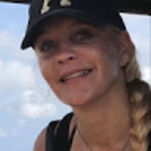 Meet your Posher, Leeka